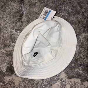 Nike Kids Classic White Hat